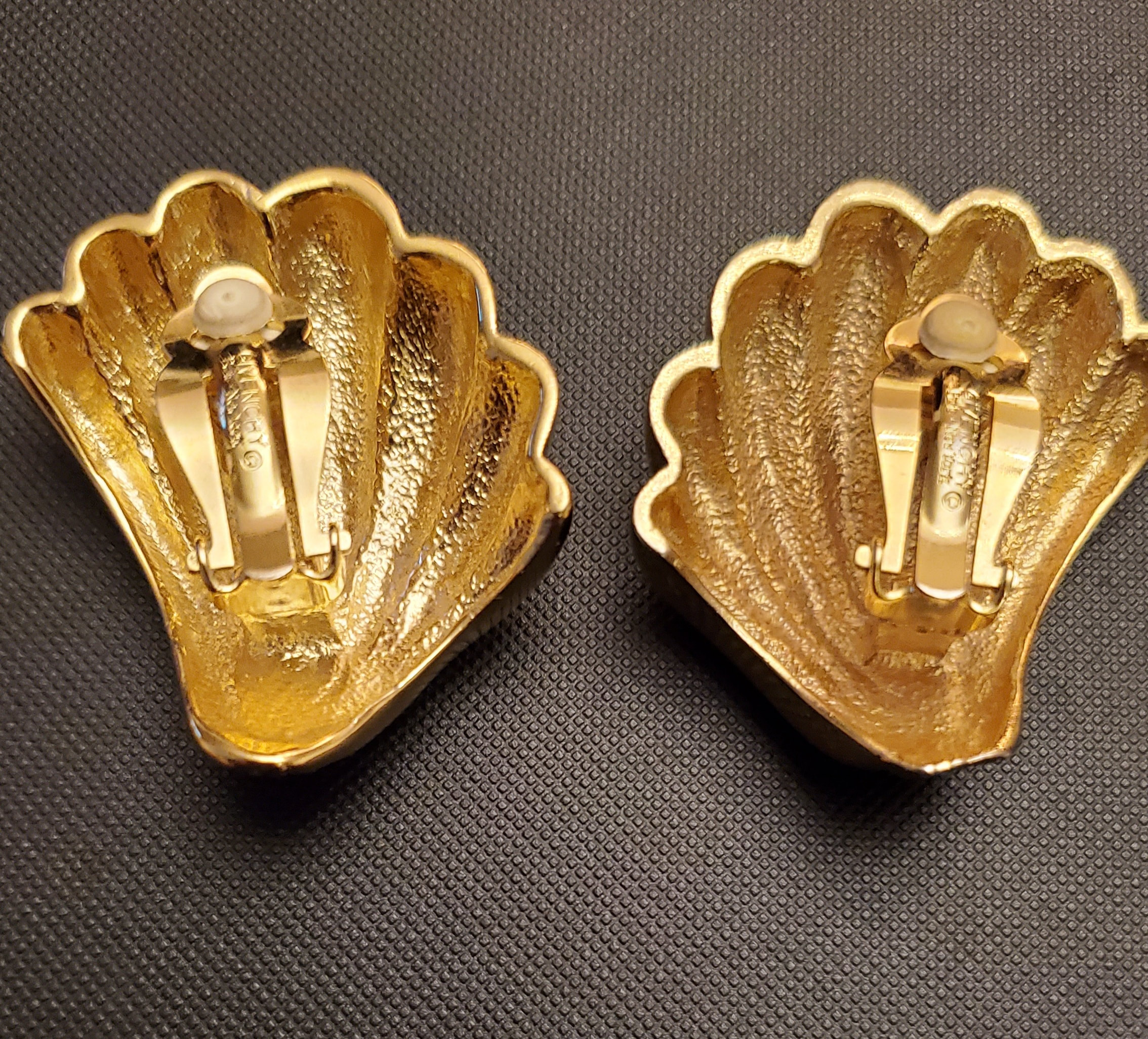 Vintage Signed Givenchy Paris New York Clip on Earrings fan shell design  Gold Tone | Two Sisters Antiques & Collectibles